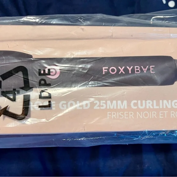 Foxybae 25mm curling wand. Brand new. Still in shrink wrapped packaging - Picture 2 of 4